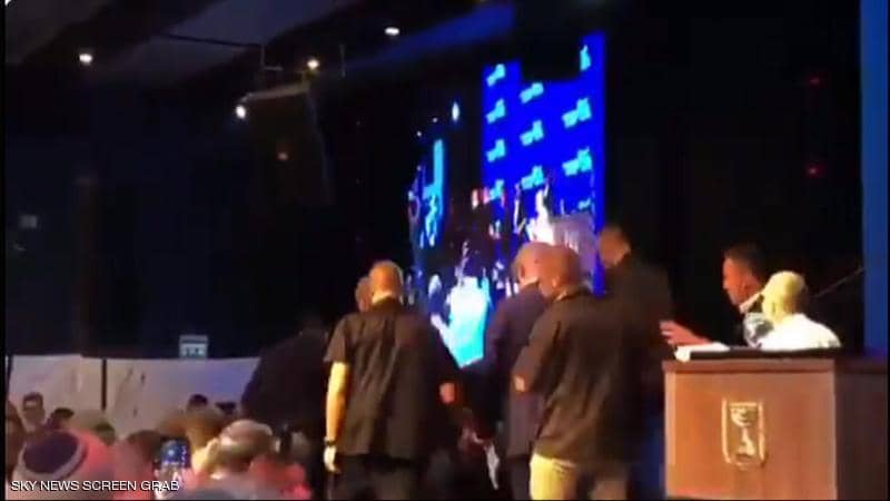 نتنياهو يهرب من صواريخ غزة