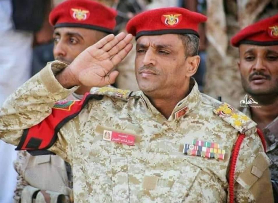 [ العقيد جمال الشميري قائد الشرطة العسكرية بتعز ]